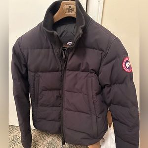 Canada Goose Size Medium